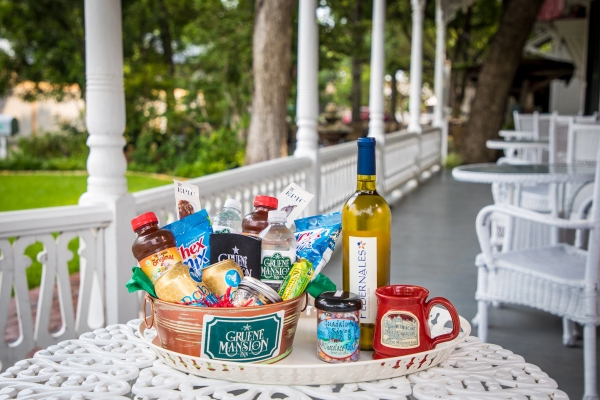 Gruene Mansion Inn Sampler Basket