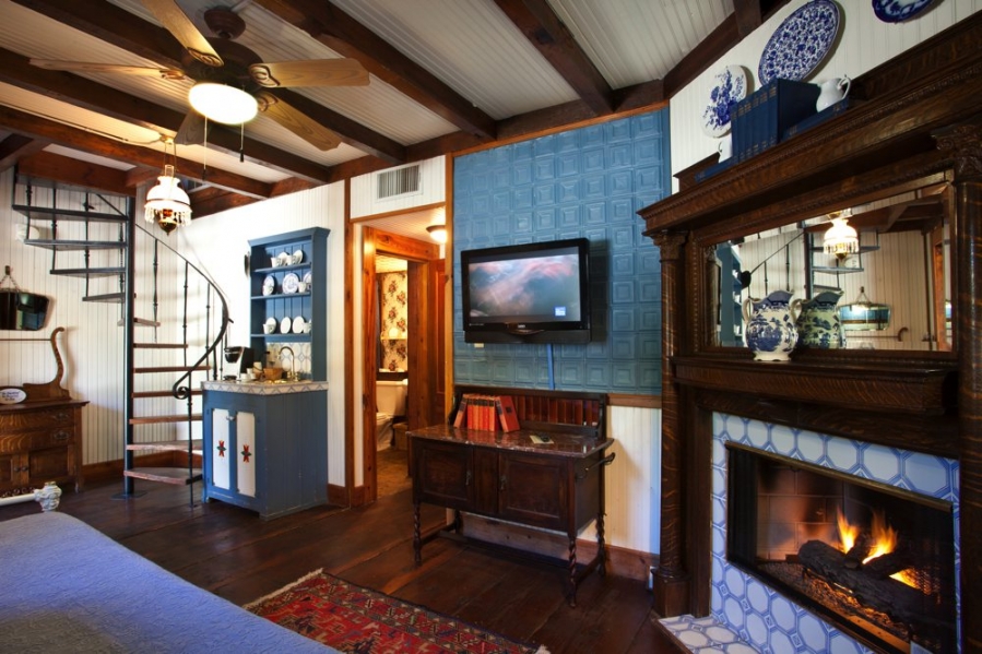 Sunday Haus 20 Courtyard Rooms Rates Gruene Mansion Inn